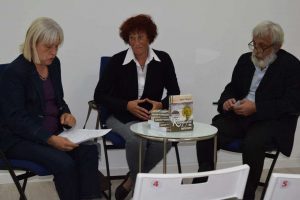 Татяна Пантева, Мария Пачкова и Светлозар Гиндянов по време на представянето на Хуан Марсе в Институт "Сервантес"