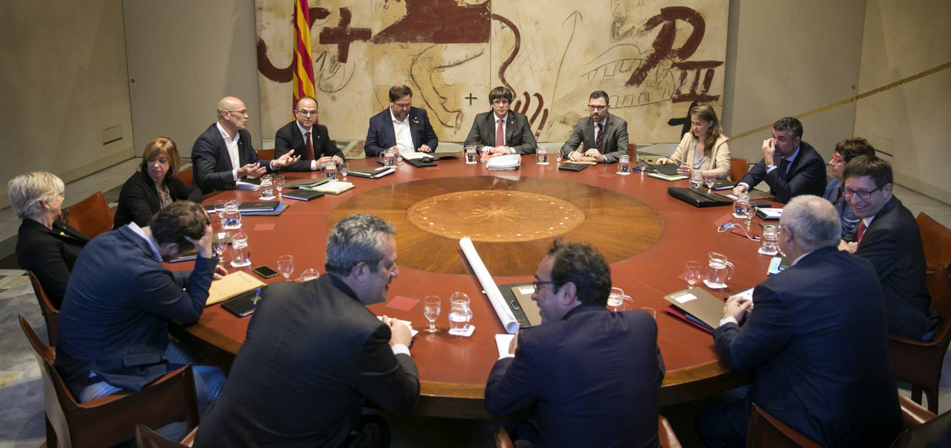 Заседание на каталунското автономно правителство. Снимка: El Pais 