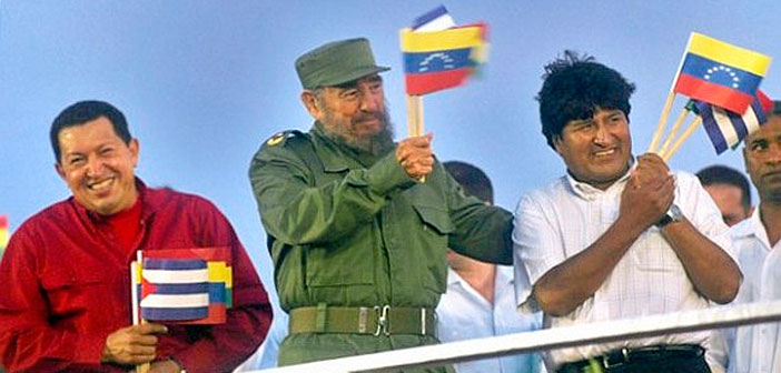 Фидел Кастро заедно с Уго Чавес и Ево Моралес. Снимка: Cubadebate