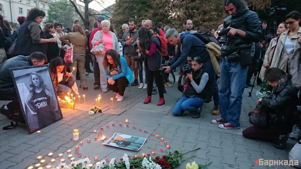 По време на бдението в София в памет на Виктория Маринова. Снимка: Ивайло Атанасов
