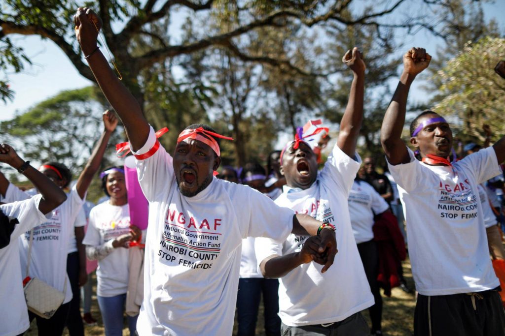 В Найроби, столицата на Кения, в демонстрацията против домашното насилие и убийствата на жени активно се включиха и мъже. Снимка: EFE