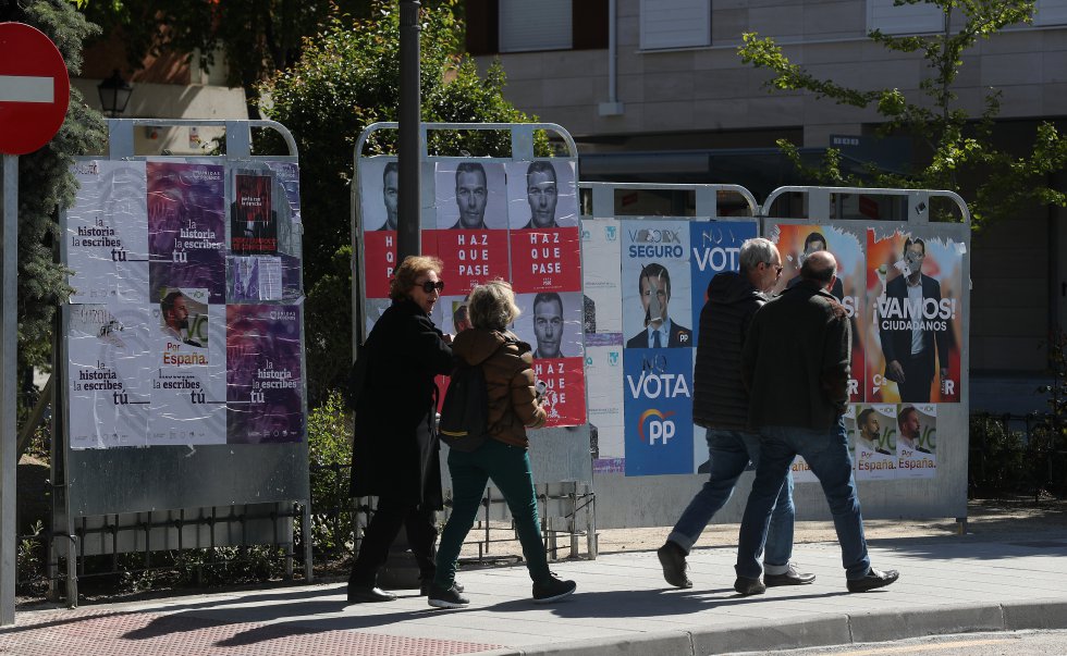 Испанците решават в изборите на 28 април колко плътна ще е сянката на решилия да се завърне франкизъм. Снимка: El Pais