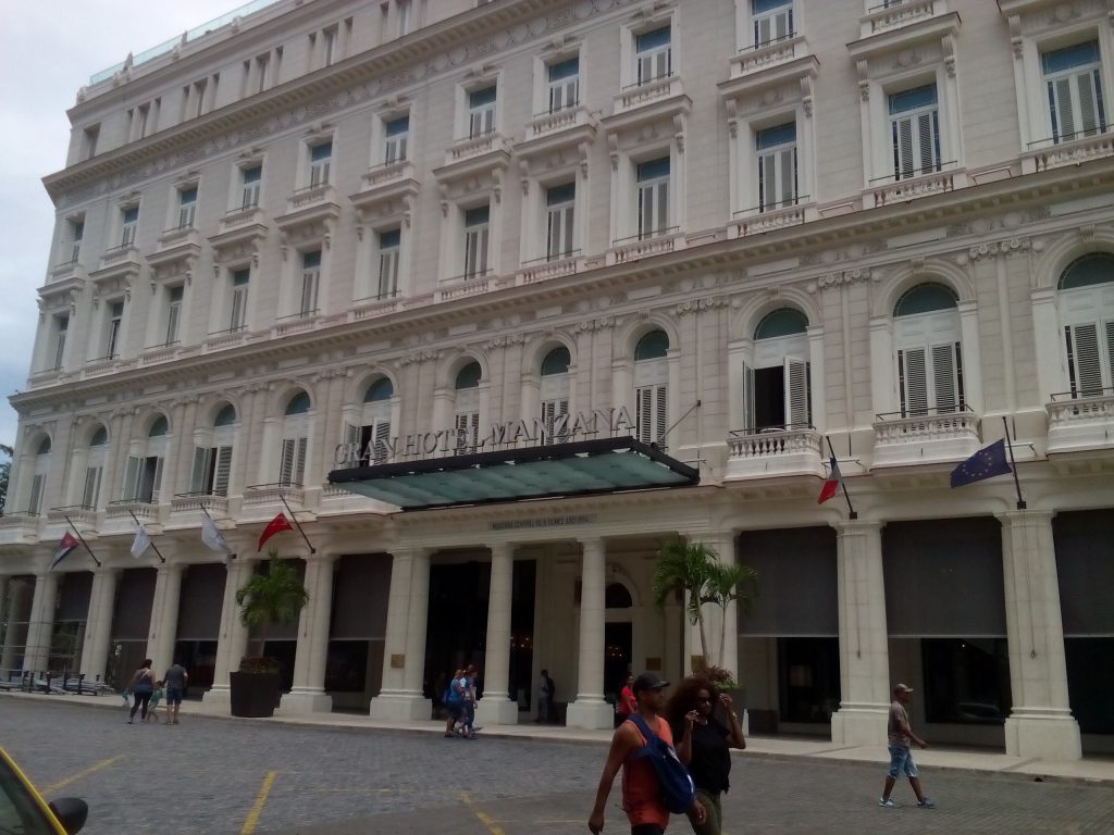 Хотел "Мансана" от веригата "Кемпински" е в самия исторически център на Хавана. Снимка: Къдринка Къдринова 