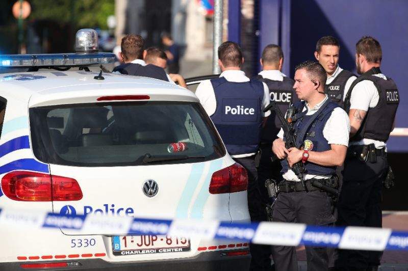 Белгийската полиция е на крак в Шарлероа и Лиеж