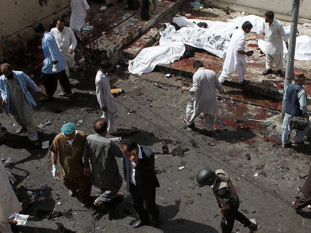 Зловеща картина остави атентатът в болницата в пакистанския град Квета