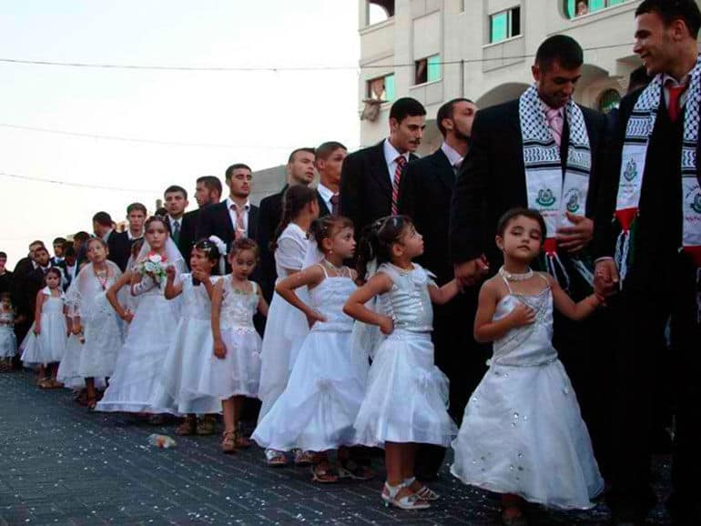 В Мароко браковете с малолетни момиченца са легализирани