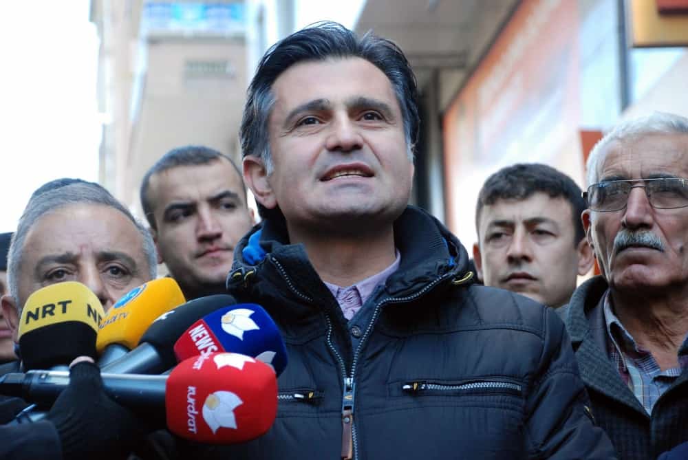 Зия Пир, депутат от прокюрдската Демократична партия на народите бе избран за един от заместник-председателите на Парламентарната асамблея на НАТО в Истанбул
