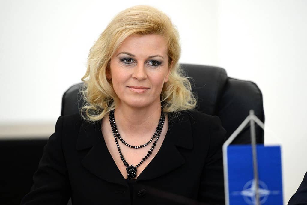 Президентката на Хърватия Колинда Грабар-Китарович уверява, че превъоръжаването нахърватската армия с американско оръжие не било насочено срещу Сърбия