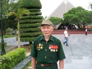 89-годишният през 2014-та ветеран от легендарната битка край Диен Биен Фу–Фам Ле Нанг