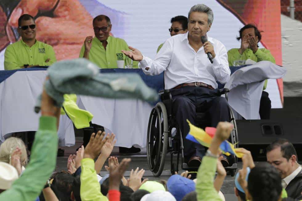 Кандидат-президентът Ленин Волтер Морено по време на предизборен митинг в Еквадор