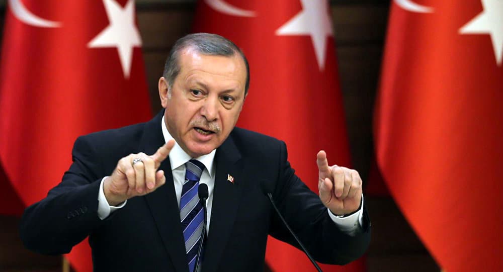 Ердоган е недиалогичен и труден за разбиране с криволичещата си политика, което може да има непредсказуеми последици за него, натякват западни коментатори