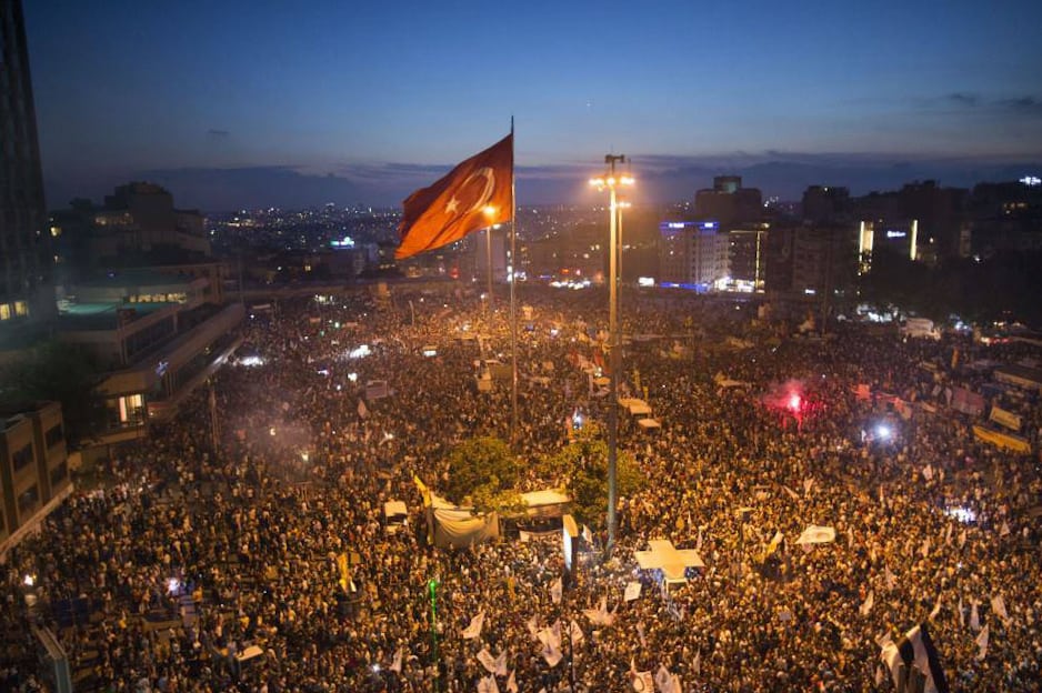 Площад "Таксим" в Истанбул в разгара на протестите през 2013-та в защита на парка "Гези". Снимка: Уикипедия