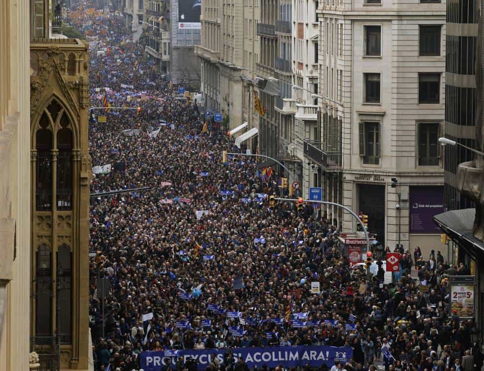 Барселонското шествие стана най-голямата демонстрация в Европа с искания за приемане на бежанци. Снимка: elpais