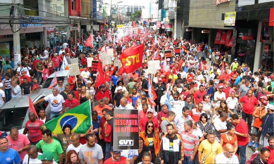 Стачните протести в Бразилия сочат решително отхвърляне на опитите за десен завой в Латинска Америка. Снимка: Туитър