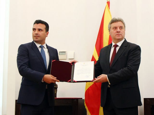 Зоран Заев получи най-после премиерски мандат от президента Георге Иванов. Снимка: MIA