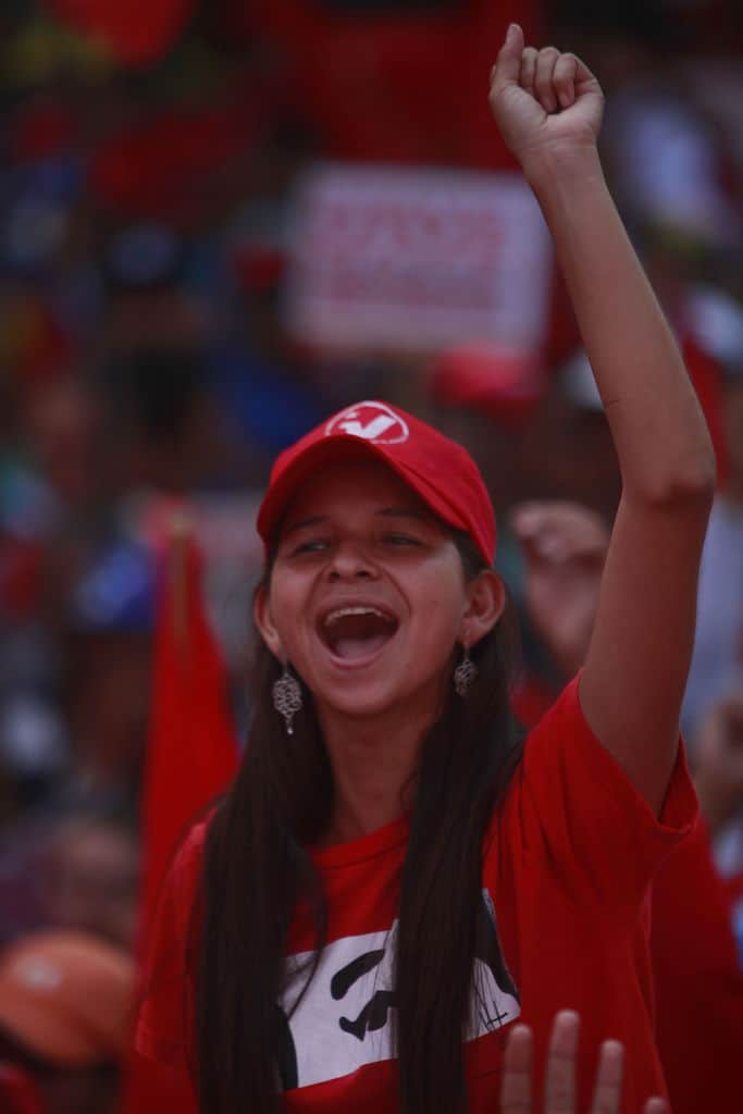 Чавистките митинги също имат своите Пасионарии. Снимка: albaciudad