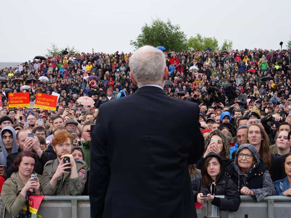 Кампанията на Корбин излезе от парламентарнтие зали и слезе при хората. Снимка: https://www.facebook.com/JeremyCorbynMP