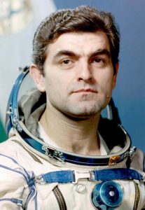 Вторият български космонавт Александър Александров лети през 1988 г.
