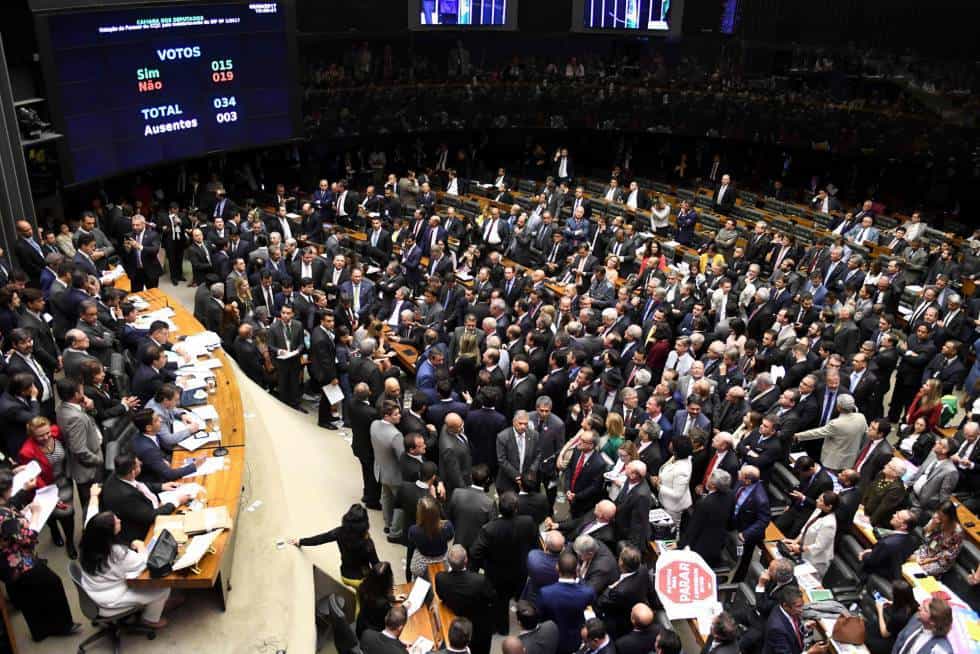 Парламентарната зала при обявяването на резултата от гласуването. Снимка: El Pais