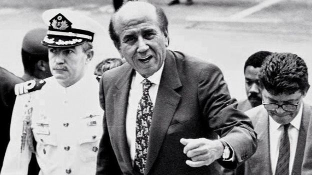 Карлос Андрес Перес управлява два пъти Венесуела. Успешно–през мандата му 1974-1980 г., и катастрофално–през мандата му 1989-1994 г.