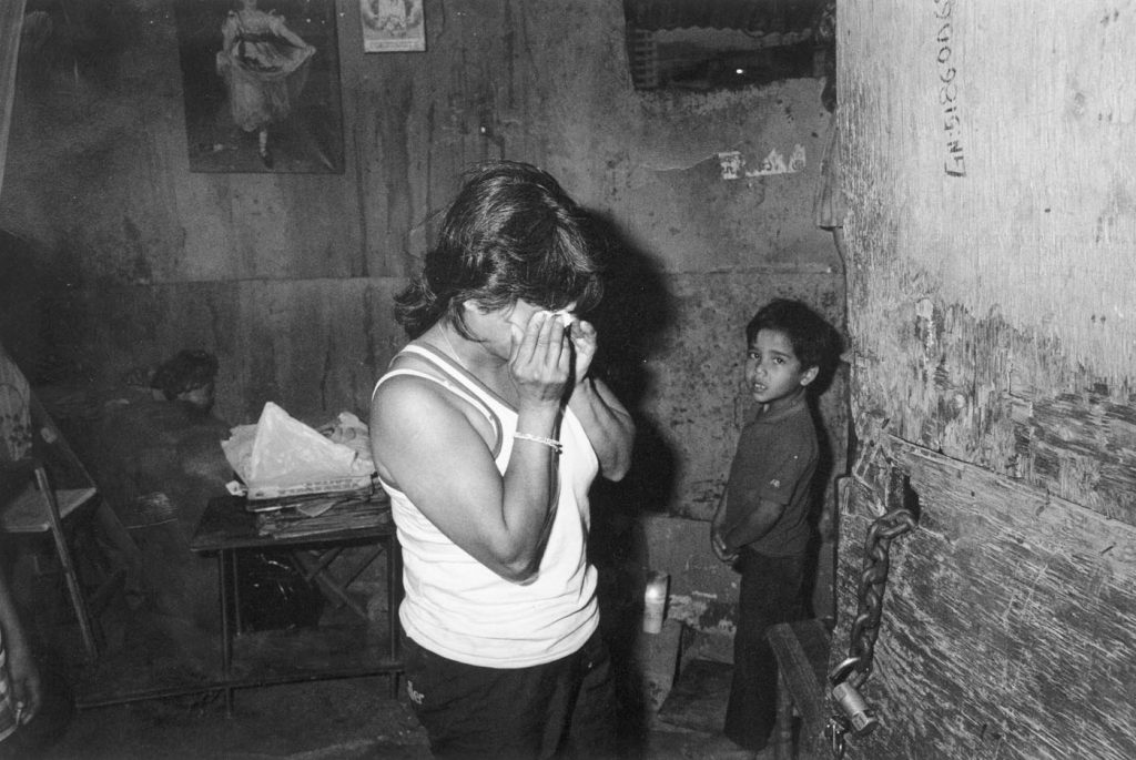 Мизерията, в която преди началото на Боливарската революция живеят 75% от венесуелците, често води до отчаяние бедните семейства