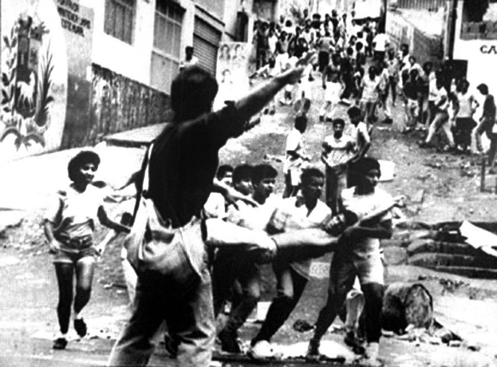При гладните бунтове по време на "Каракасо" в началото на 1989-а има много ранени и убити