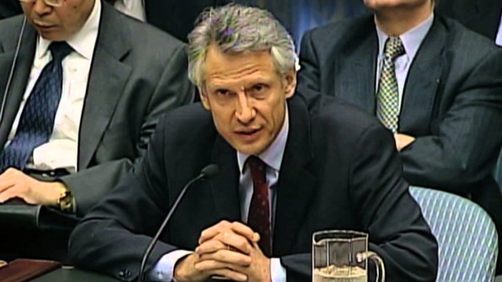 Доминик дьо Вилпен по време на речта си в Съвета за сигурност на 14 февруари 2003 г. против задаващата се война в Ирак. Снимка: YouTube