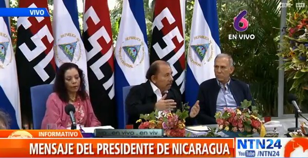 Президентът Даниел Ортега по време на изявлението, излъчено по телевизиите. Той го направи в компанията на представители на висшата държавна администрация, профсъюзите и предприемаческите обединения 