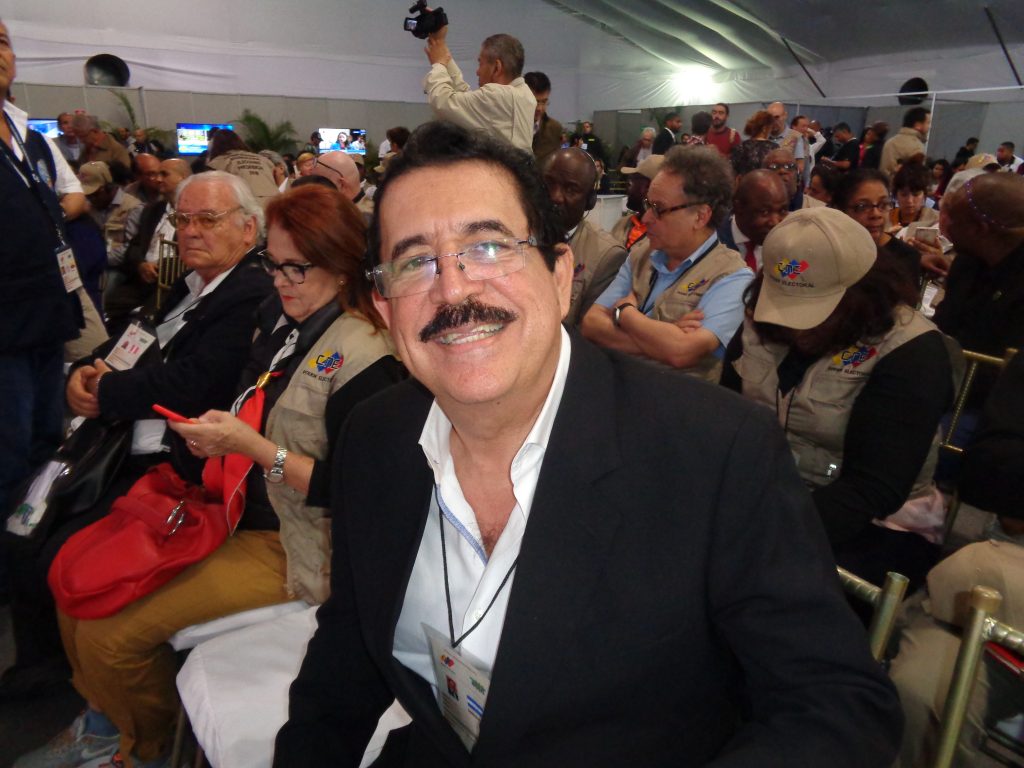 Мануел Селая, бившият президент на Хондурас, свален с преврат през 2009 г., бе наблюдател на изборите във Венесуела. Снимка: Къдринка Къдринова