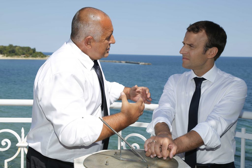 Бойко Борисов и Еманюел Макрон по време на посещението на френския президент в България през август 2017 г. Снимка: gov.bg