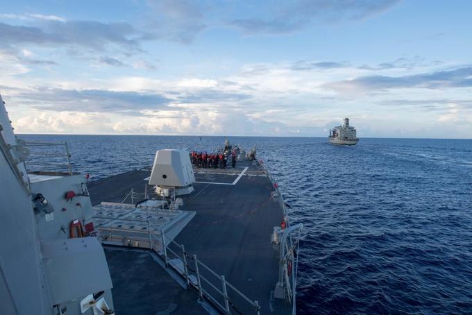 Милитаризацията на Южнокитайско (Източно) море става все по-натрапчива, а съперничествата между Китай и САЩ във водите му–все по-опасни. Снимка: US Navy