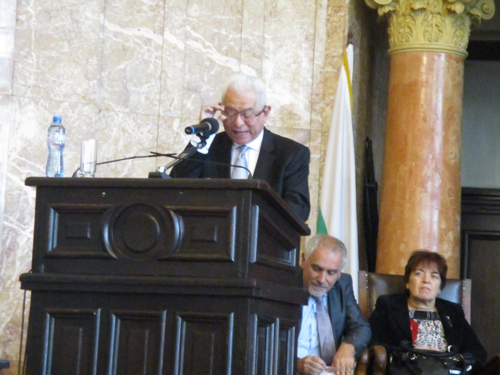 Хорхе Валеро на трибуната на конференцията в София. Снимка: Къдринка Къдринова