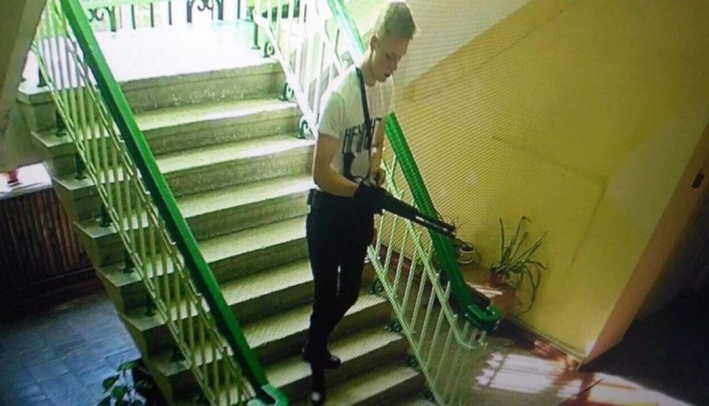 Убиецът Владислав Росляков е бил заснет от охранителните камери