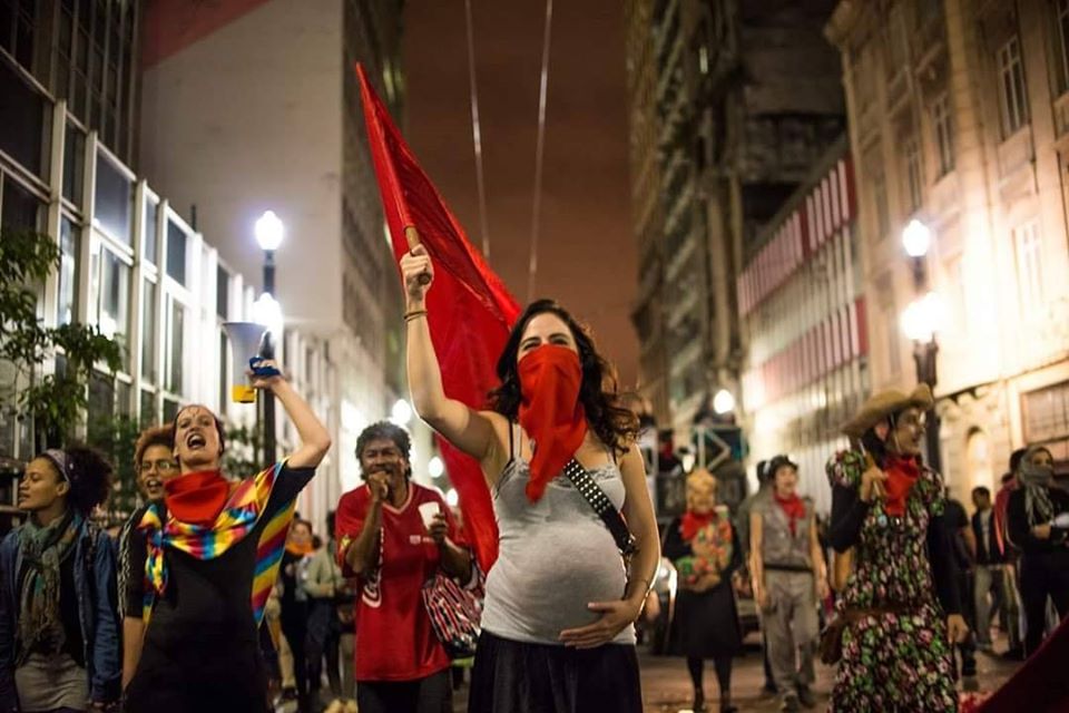 Демонстрация в защита на правата на жените в Бразилия. Снимка: Фейсбук