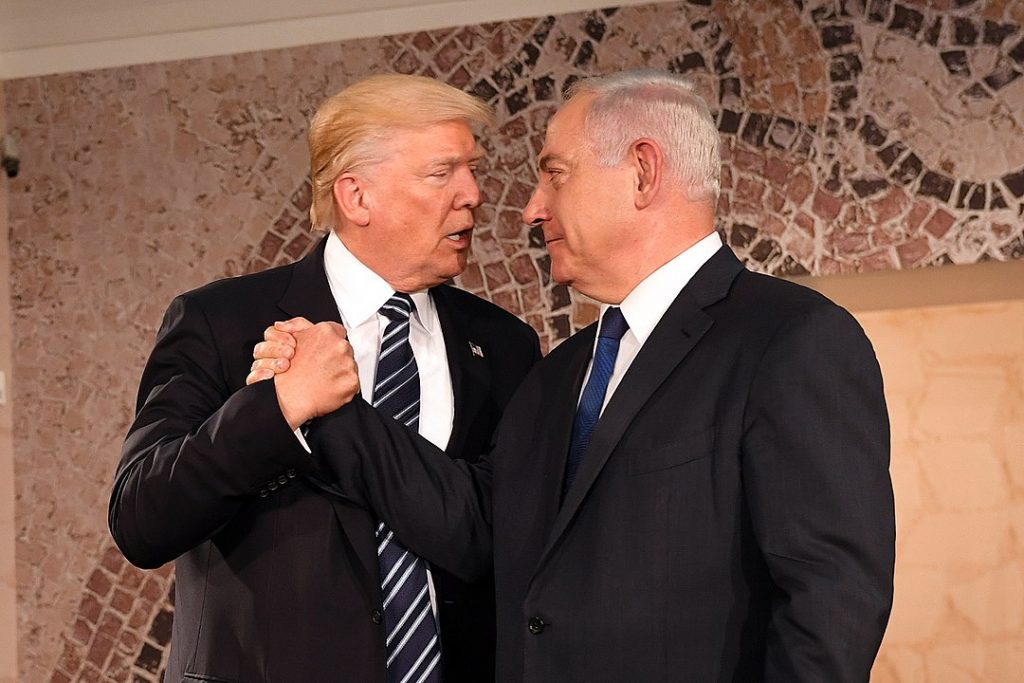 Тръмп и Нетаняху изглеждат решени да не позволят успокояване на ситуацията в Близкия Изток. Wikimedia Commons