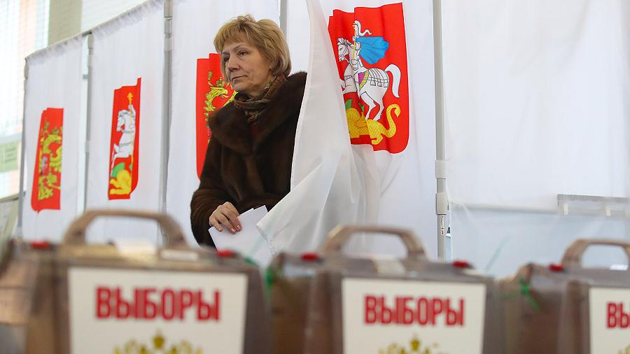 Руснаците гласуваха за нова Дума, а също частично за губелнатори и за местни парламенти в мегаизборите на 17, 18 и 19 септември. Снrмка: iz.ru