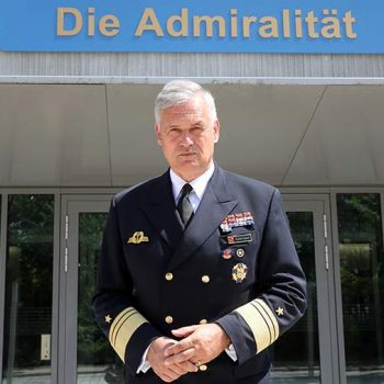 Вицеадмирал Кай-Ахим Шьонбах. Снимка: DPA
