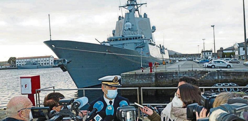 Испански медии интервюираха капитана на фрегатата "Блас де Лесо" при потеглянето ѝ от Испания към Черно море. Снимка: elpais.com