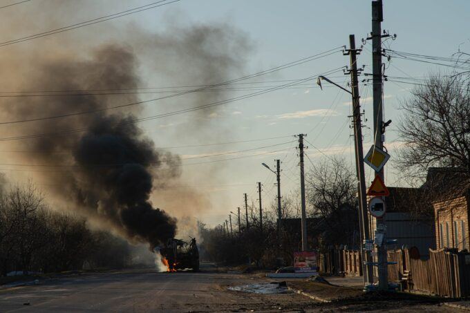 Reporters_Notebook_-_Confusion_Chaos_as_Russia_Invades_Ukraine_02-680x453