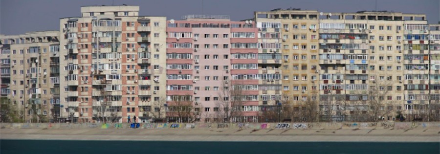 Типични жилищни блокове в Букурещ, Румъния (източник: Pixabay)