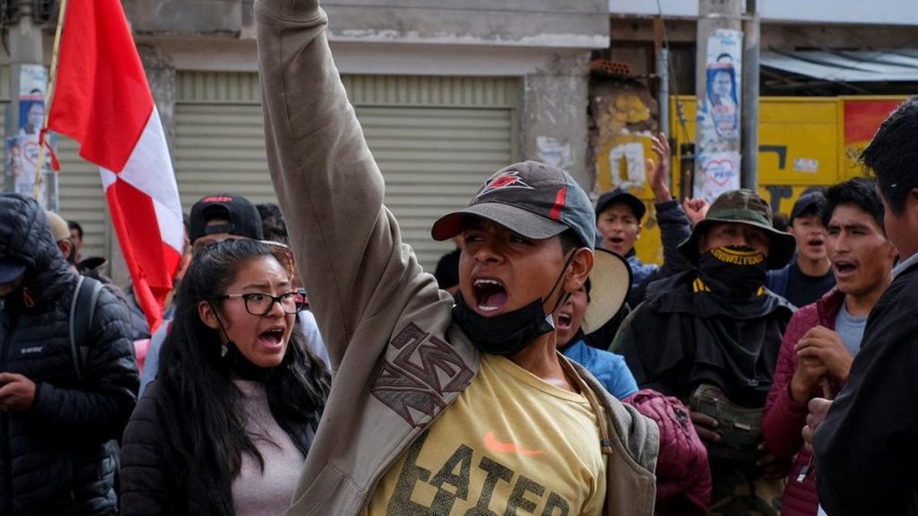 Репресиите и убийствата на демонстранти от полиция и армия само още повече радикализират протестите в Перу. Снимка: elcomercio.pe