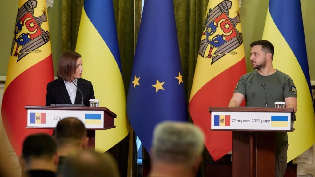 Мая Санду и Володимир Зеленски по време на срещата им в Киев на 27 юни м. г. Снимка president.gov.ua