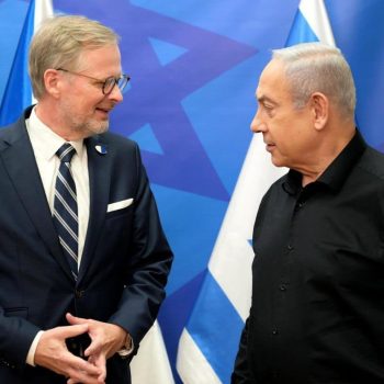 Чешкият премиер Петр Фиала изрази подкрепа на израелския си колега Бенямин Нетаняху, когато посети Израел в края на октомври м. г. Снимка: mzv.gov.cz
