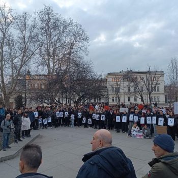 Митинг с искане за истина за катастрофата в Темпи и за наказателна отговорност на виновните се състоя на 28 февруари и в центъра на София