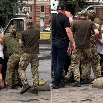 Офицери от военната служба в Кривой рог нападат жена, която се опитва да спаси съпруга си от принудителна мобилизация.